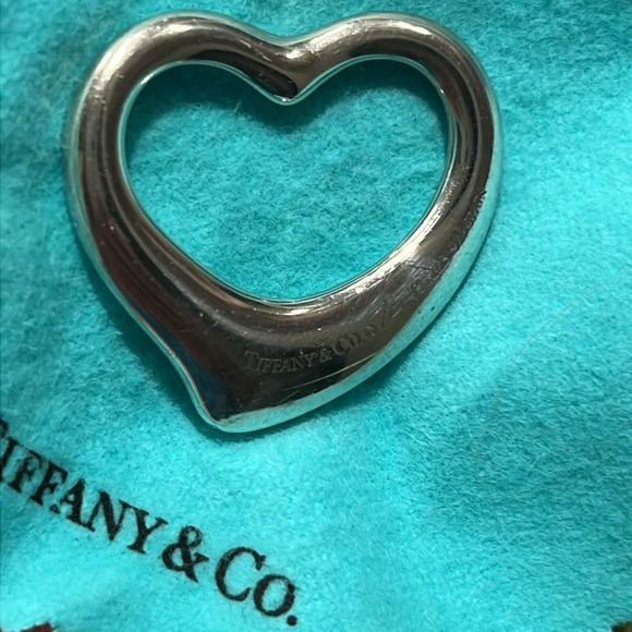 🩵 Tiffany & Co Elsa Peretti .925 Sterling silver solid large heart pendant - Picture 2 of 8